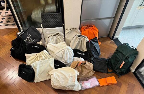秦皇岛回收奢侈品衣服.jpg